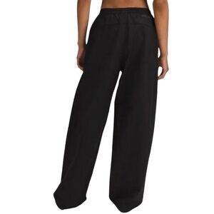 LULULEMON BLACK Wide Leg Yoga Casual Pant Bottoms With Pull Tag !  Sz. 0